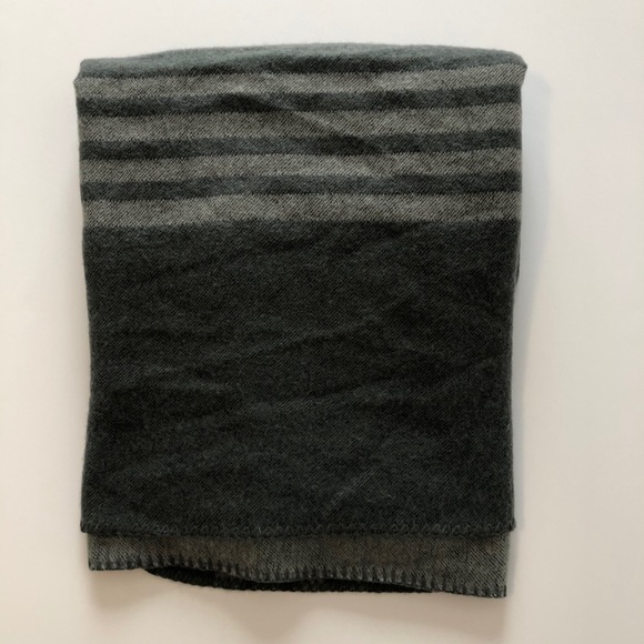 Grey Long Scarf - Picture 2 of 2